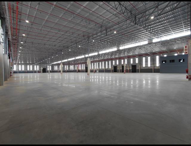 12,619M² WAREHOUSE TO LET IN WITFONTEIN